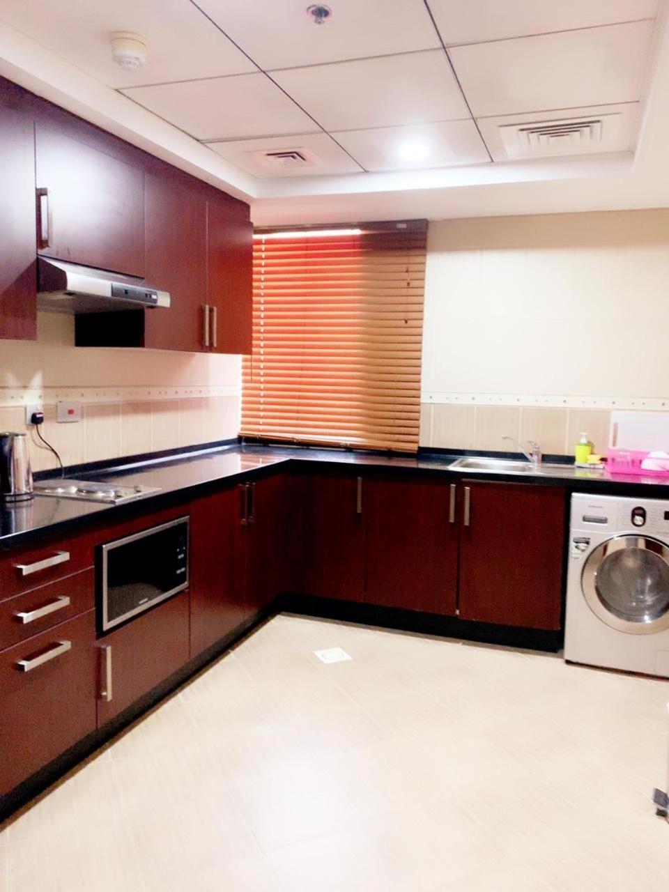 Hala Inn Hotel Apartments - Baithans Аджман Стая снимка
